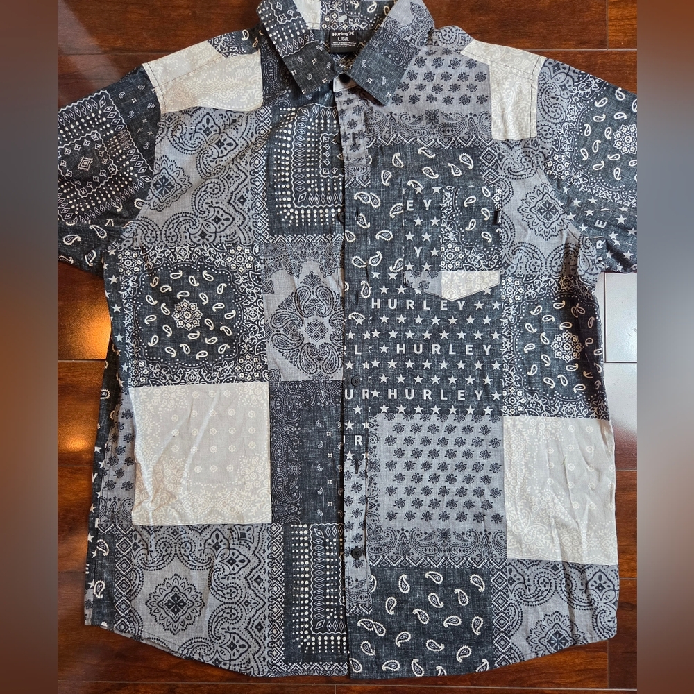 Hurley Men's Black and Gray Bandana Print Shirt